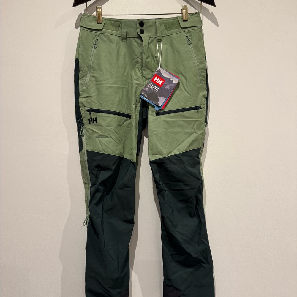 Helly Hansen women’s Olive and Black Cargo Pants